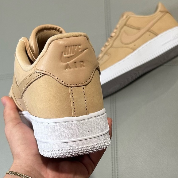 NWT NIKE AIR FORCE 1 LOW TAN - Picture 3 of 3